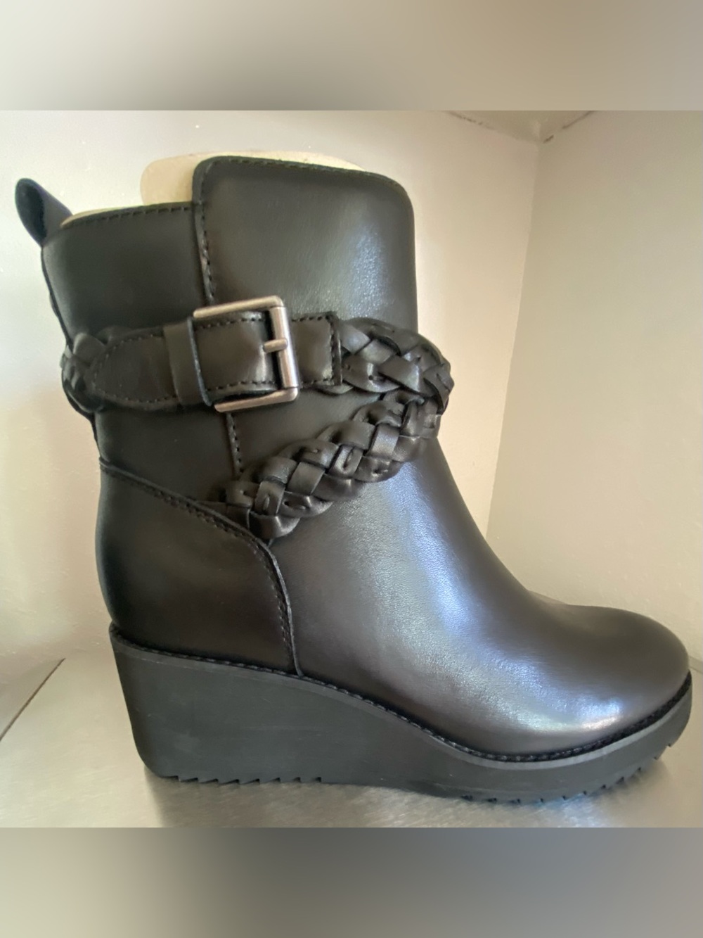 NEW-EARTH WOMENS LEATHER WEDGE ZIP UP ANKLE BOOTS WITH BRAIDED STRAP - Picture 2 of 16